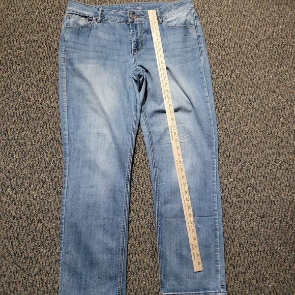 Maurice's Light Wash Size 12 Denim Jeans - Picture 6 of 14